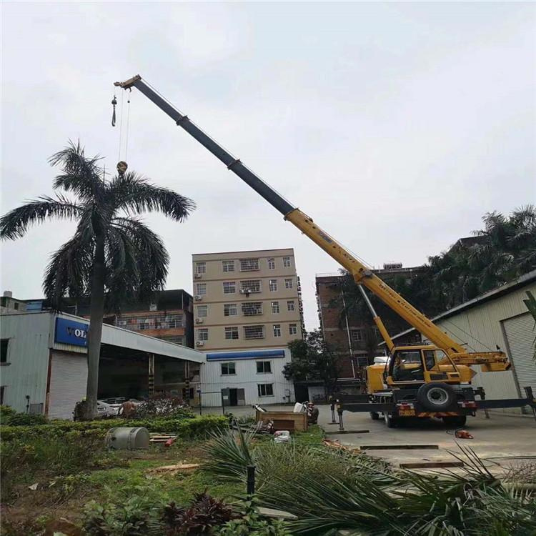 连云港12吨吊车出租一天的收费标准是什么