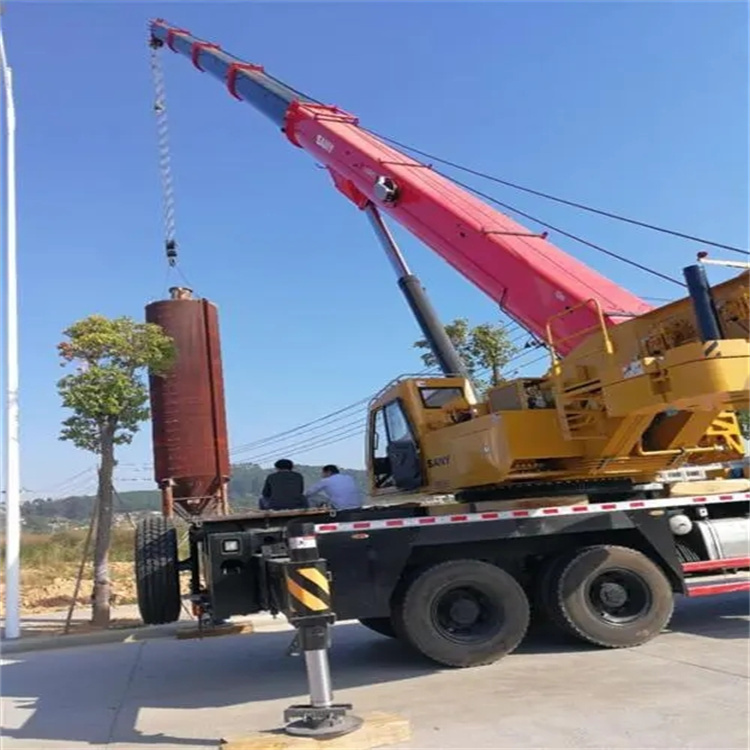 连云港专业吊车租赁多少钱