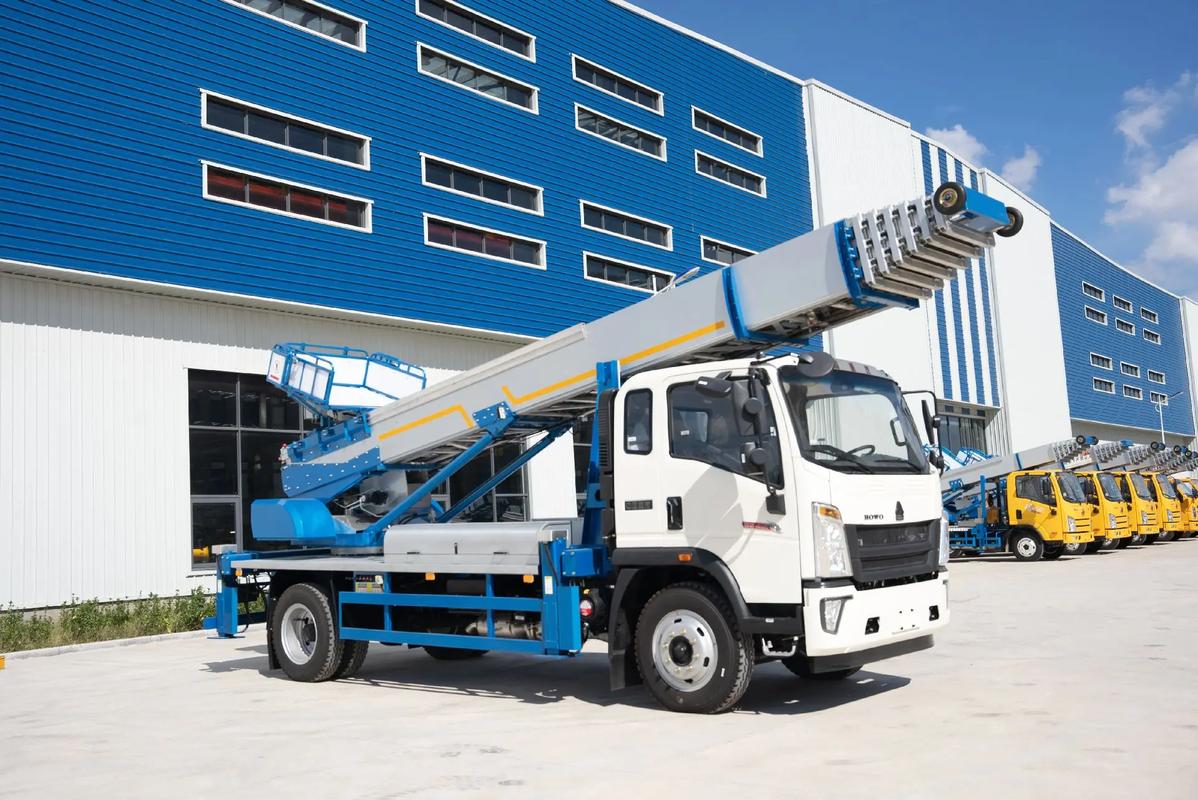 连云港出租云梯车高空作业车 建筑垃圾搬运